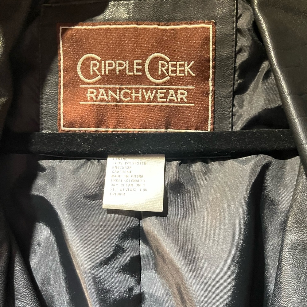Cripple Creek Women's Black Leather Bomber Jacket - Picture 3 of 11